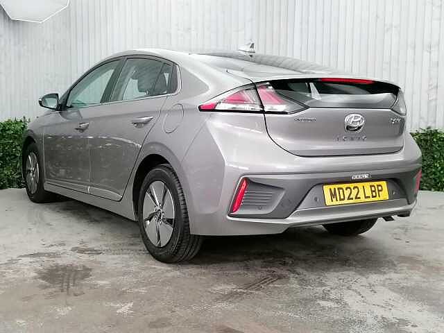 Hyundai IONIQ 1.6 h-GDi Premium DCT Euro 6 (s/s) 5dr