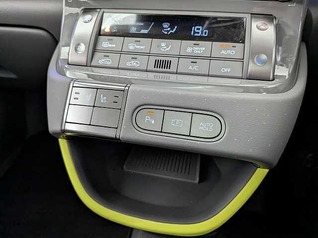 Hyundai INSTER Long Range 49kWh Cross Auto 5dr