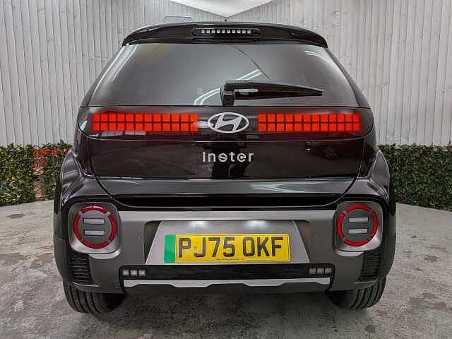 Hyundai INSTER Long Range 49kWh Cross Auto 5dr