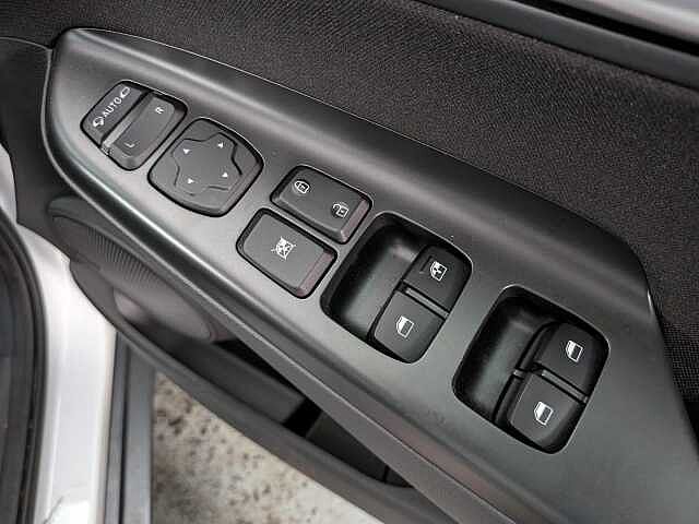 Hyundai KONA 1.6 h-GDi Premium DCT Euro 6 (s/s) 5dr