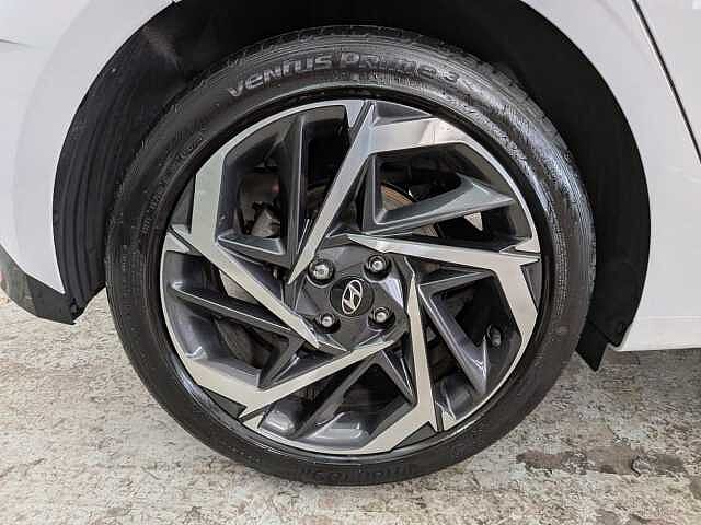 Hyundai i20 1.0 T-GDi MHEV Premium Euro 6 (s/s) 5dr