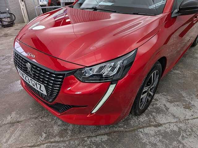 Peugeot 208 1.2 PureTech Allure Premium + EAT Euro 6 (s/s) 5dr Red