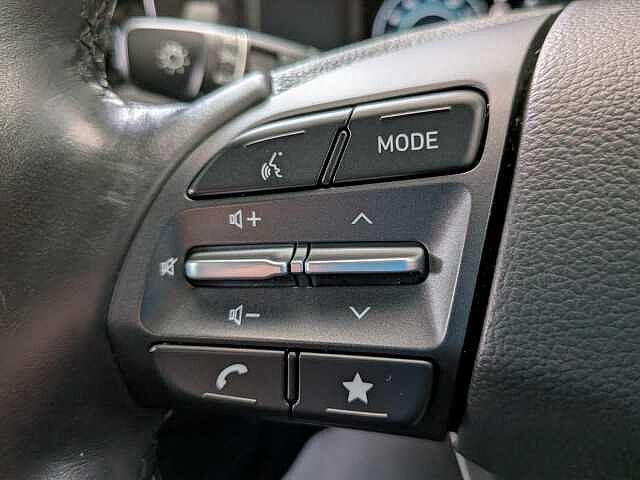 Hyundai KONA 39kWh Premium Auto 5dr (10.5kW Charger)