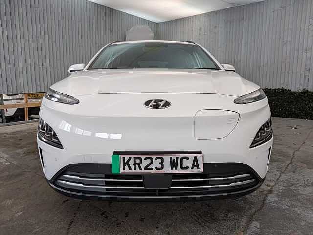 Hyundai KONA 39kWh Premium Auto 5dr (10.5kW Charger)