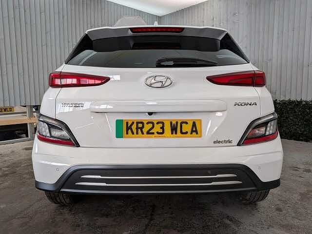 Hyundai KONA 39kWh Premium Auto 5dr (10.5kW Charger)