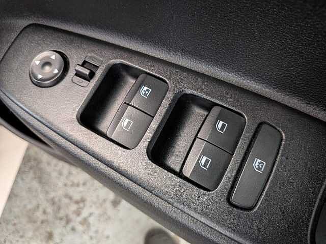 Hyundai i10 1.0 SE Connect Euro 6 (s/s) 5dr